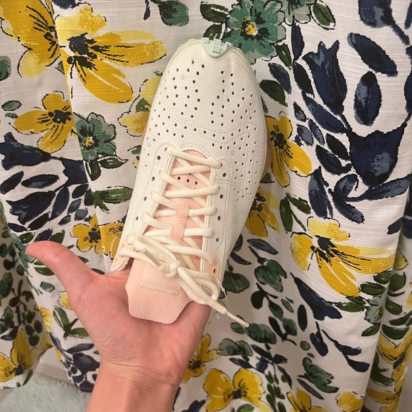 Nike Air Zoom-Type sneakers in pale ivory (barely worn) - Picture 7 of 13